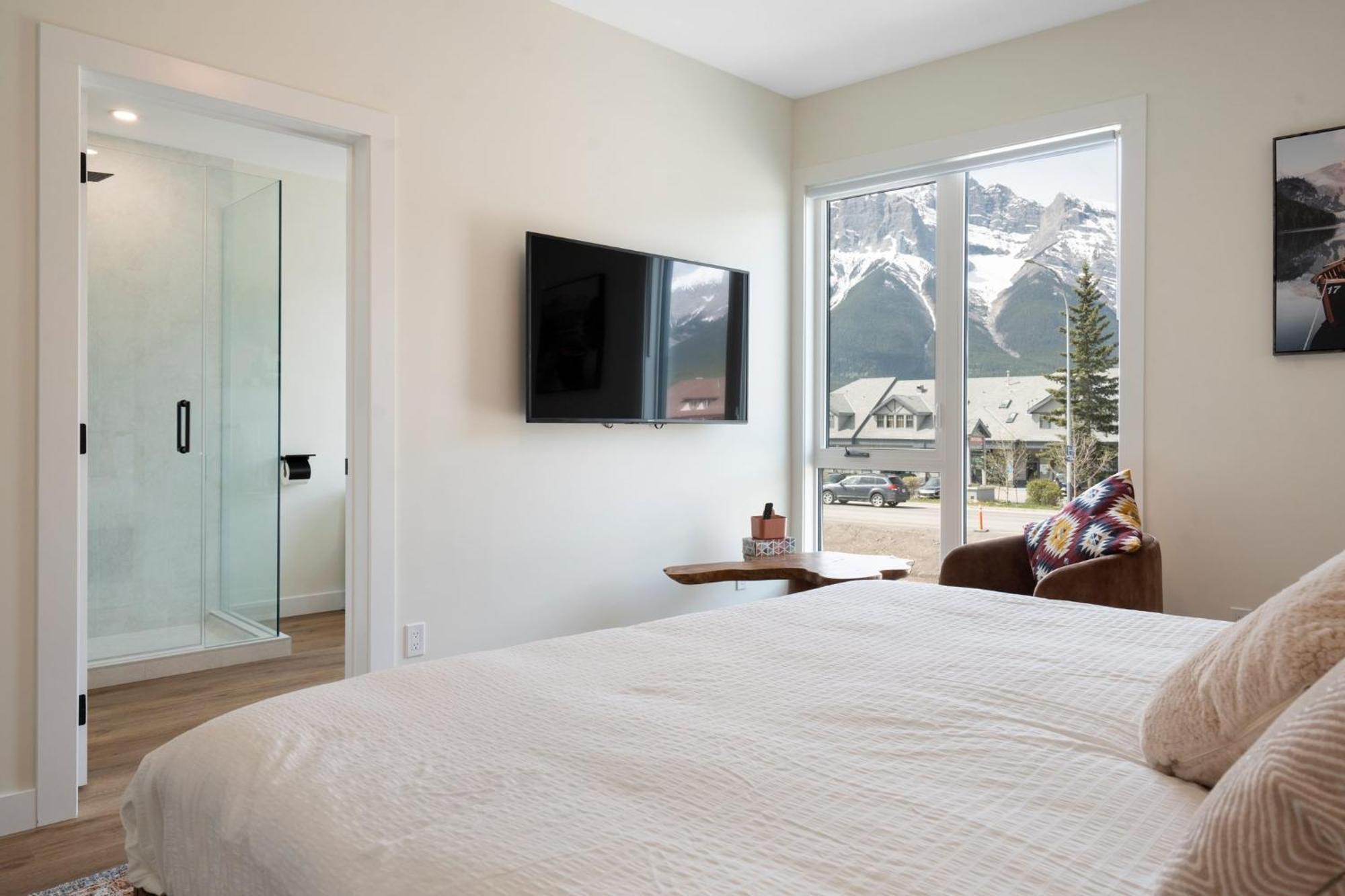 Raven'S Peak 105 - Ultra Luxe Mountain Retreat Villa Canmore Exterior photo