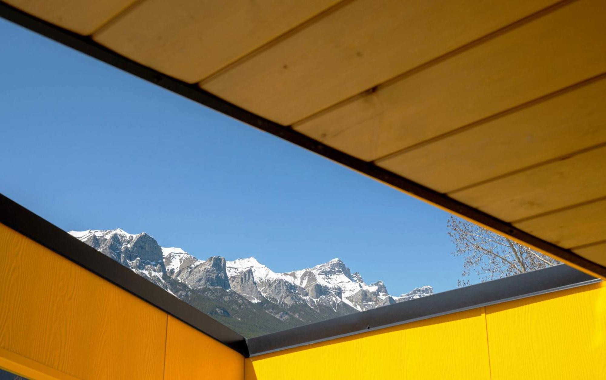 Raven'S Peak 105 - Ultra Luxe Mountain Retreat Villa Canmore Exterior photo